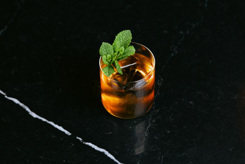 Amaro-cocktail_W50BB24-LIP